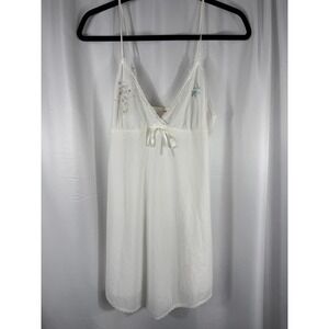 Victoria's‎ Secret Vintage Y2K Floral Embroidered Lace Trimmed Nightie